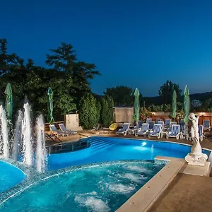 семеен Golden Place Созополь
